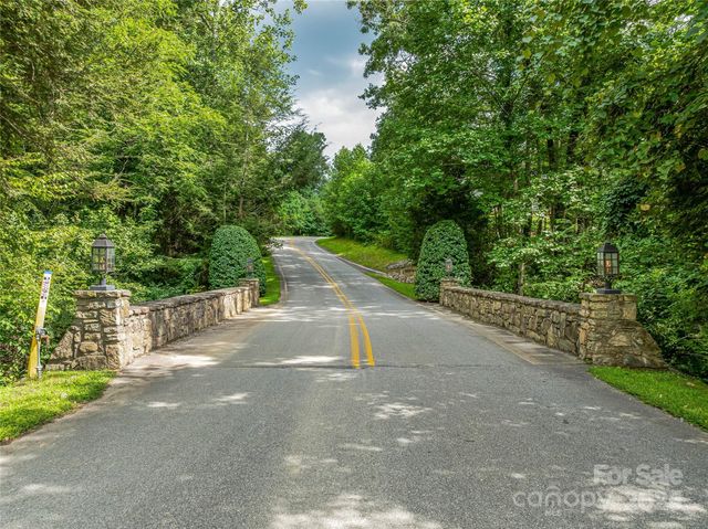 644 Walnut Valley Parkway, Arden, NC 28704