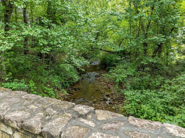 644 Walnut Valley Parkway, Arden, NC 28704