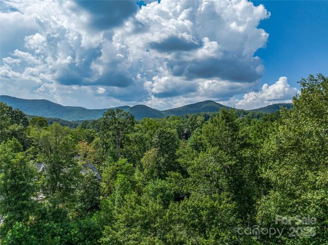 644 Walnut Valley Parkway, Arden, NC 28704