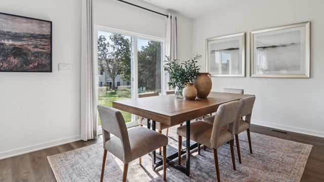 1870 keating Drive, Aurora, IL 60503