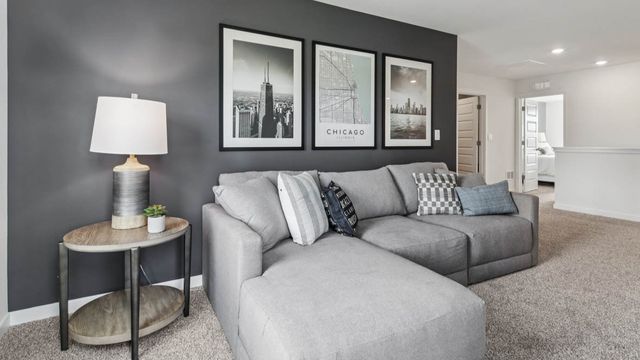 1870 keating Drive, Aurora, IL 60503