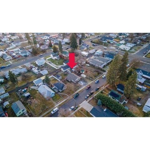 1030 E Sanson Ave, Spokane, WA 99207