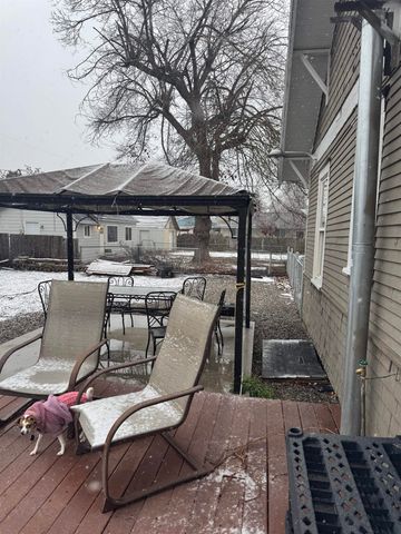 1030 E Sanson Ave, Spokane, WA 99207