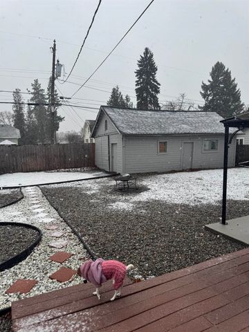 1030 E Sanson Ave, Spokane, WA 99207