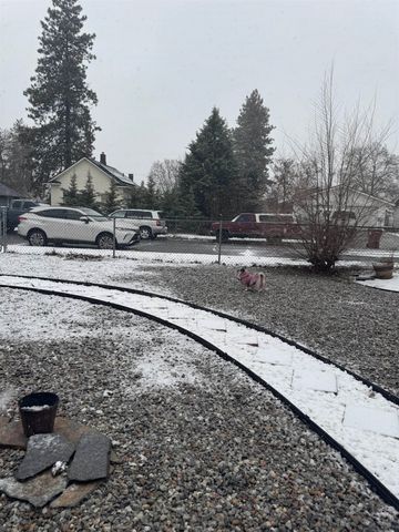 1030 E Sanson Ave, Spokane, WA 99207