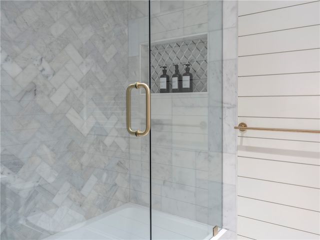 7 Dearborn Street 2, Newport, RI 02840