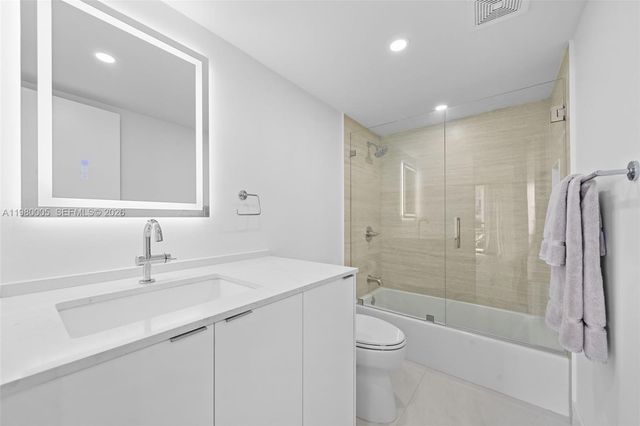 2843 S Bayshore Drive 5F, Miami, FL 33133