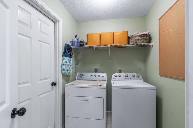 433 Goldenwood Way, Wellington, FL 33414