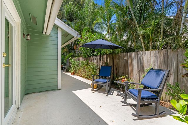 433 Goldenwood Way, Wellington, FL 33414