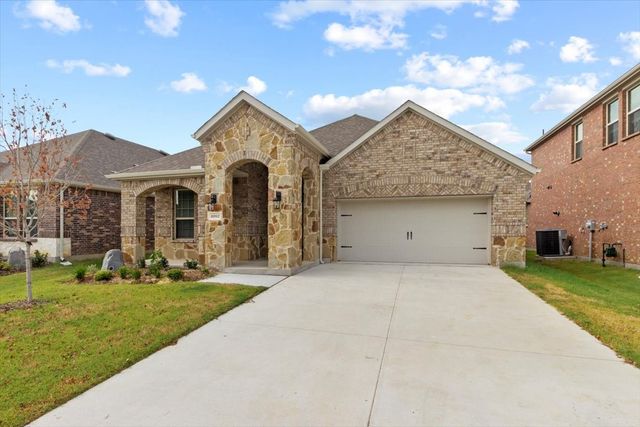 10912 Gold Pan Trail, Aubrey, TX 76227