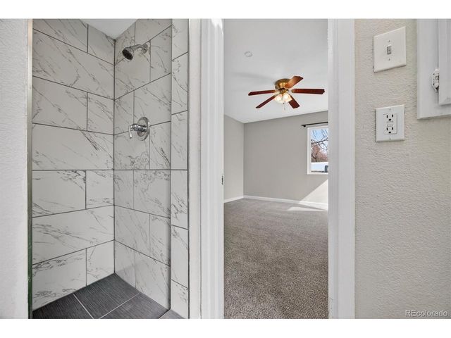 901 Racine St, Aurora, CO 80011