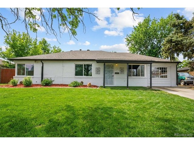 901 Racine St, Aurora, CO 80011