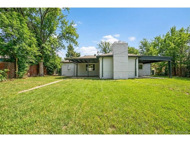 901 Racine St, Aurora, CO 80011