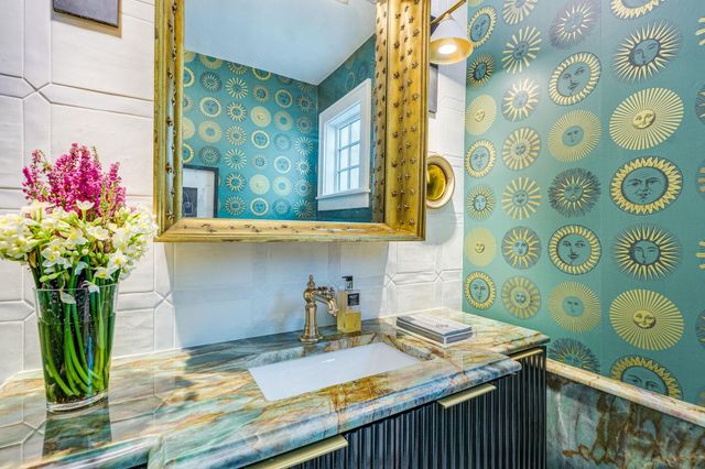 2428 Jarratt Ave, Austin, TX 78703