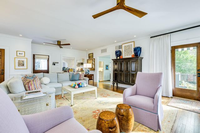 2428 Jarratt Ave, Austin, TX 78703