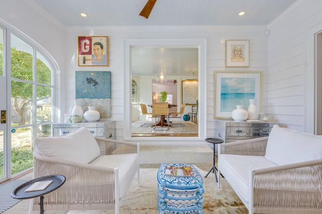 2428 Jarratt Ave, Austin, TX 78703