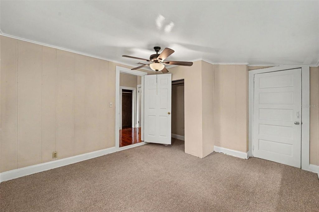 Image 22 of property listing at 4109 N SUWANEE AVENUE, Tampa, FL 33603
