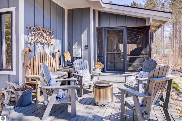 2706 E Cedar Valley Road, Traverse City, MI 49684