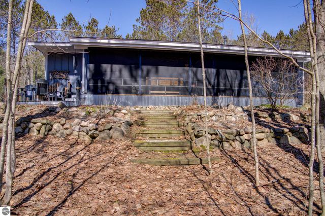 2706 E Cedar Valley Road, Traverse City, MI 49684