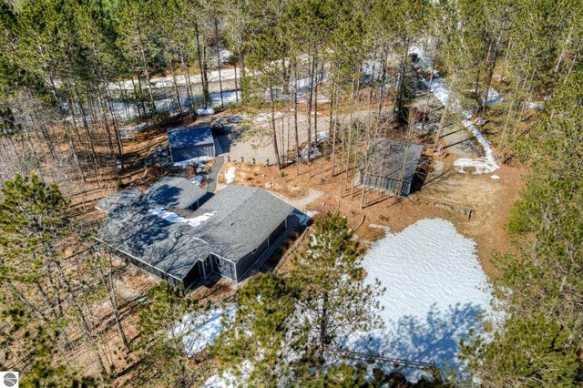 2706 E Cedar Valley Road, Traverse City, MI 49684