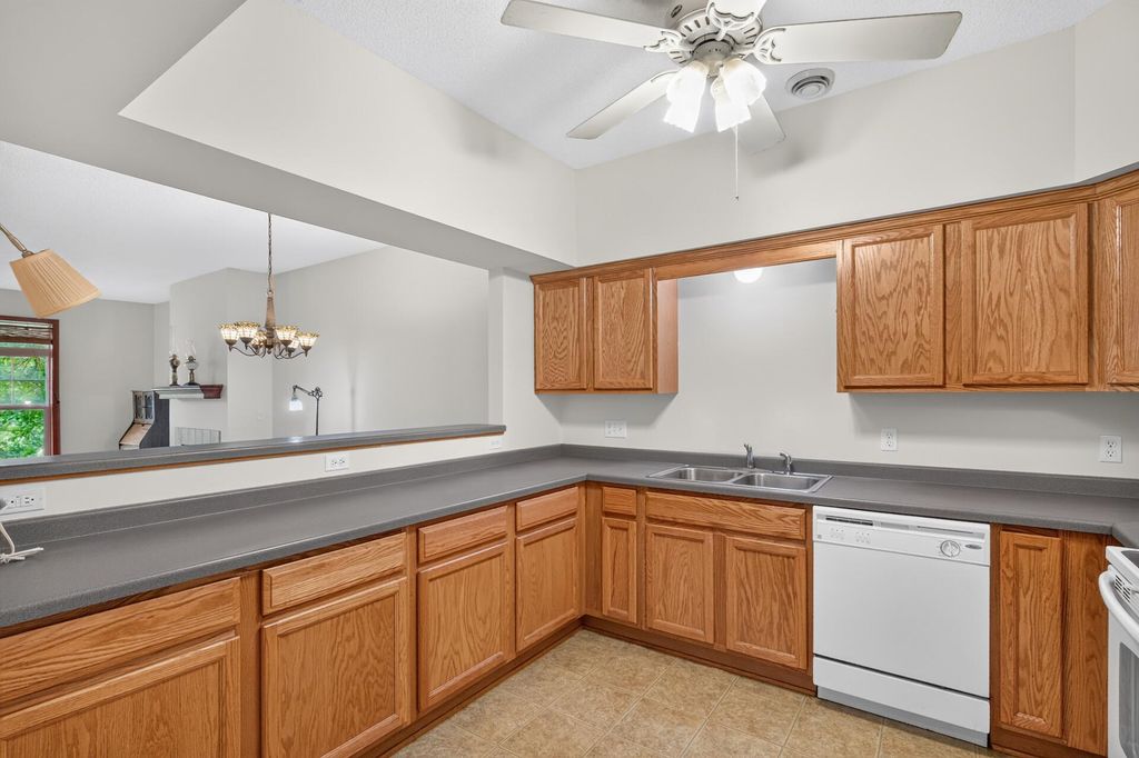 1101 Barclay Street 1101, Saint Paul, MN 55106 — photo 3