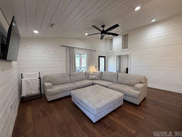 108 Upper Yorktown Drive, Locust Grove, AR 72550