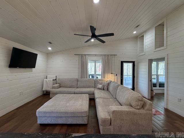 108 Upper Yorktown Drive, Locust Grove, AR 72550