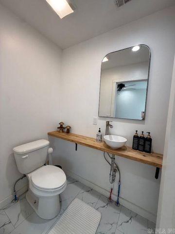 108 Upper Yorktown Drive, Locust Grove, AR 72550