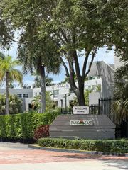 30 NW 87th Ave C201, Miami, FL 33172