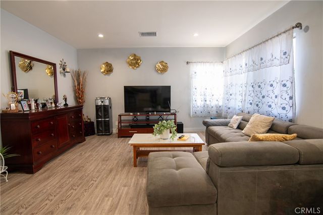 10359 Telfair, Pacoima, CA 91331
