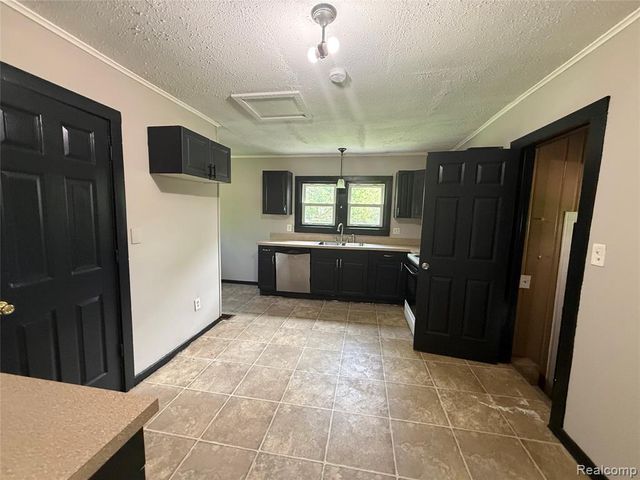 2434 Thornton Avenue, Flint, MI 48504
