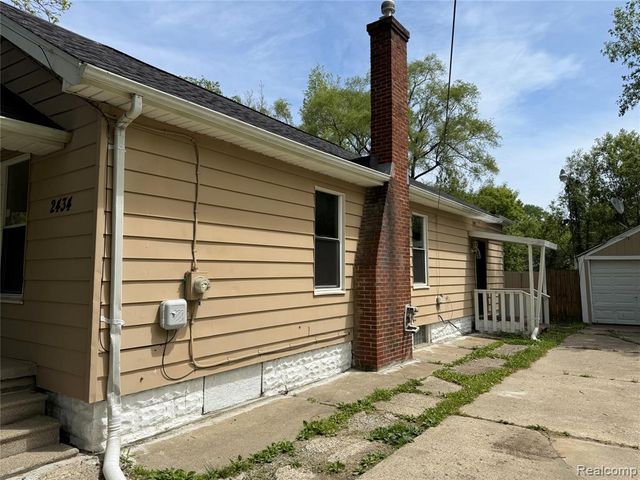 2434 Thornton Avenue, Flint, MI 48504