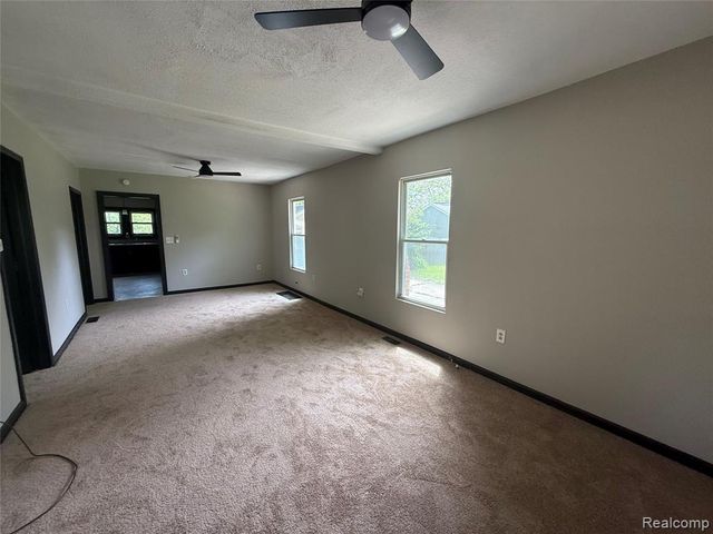 2434 Thornton Avenue, Flint, MI 48504