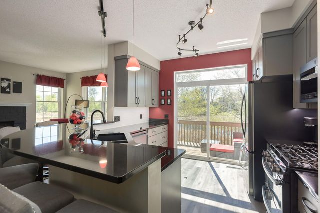 8960 Comstock Lane N, Maple Grove, MN 55311