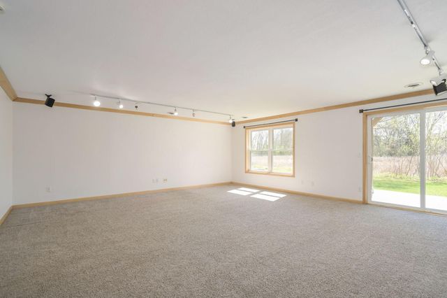 8960 Comstock Lane N, Maple Grove, MN 55311