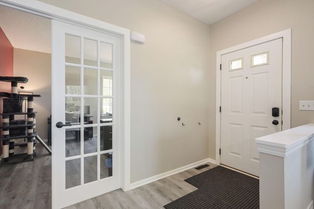 8960 Comstock Lane N, Maple Grove, MN 55311