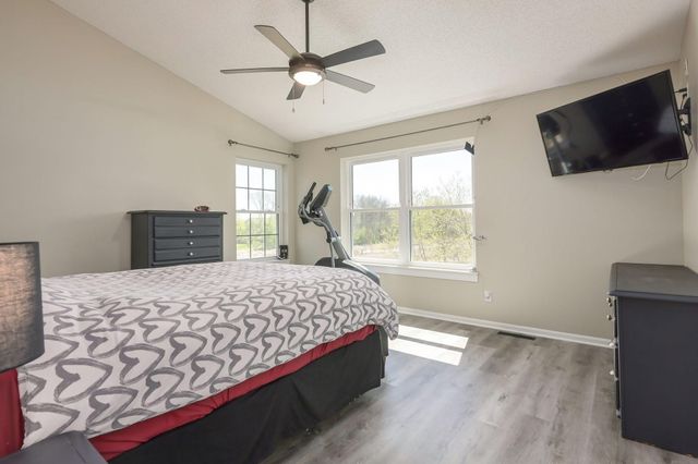 8960 Comstock Lane N, Maple Grove, MN 55311