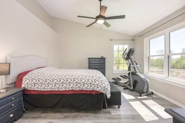 8960 Comstock Lane N, Maple Grove, MN 55311