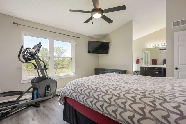 8960 Comstock Lane N, Maple Grove, MN 55311