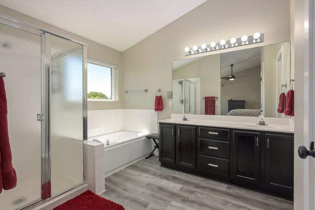 8960 Comstock Lane N, Maple Grove, MN 55311