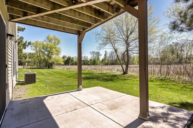 8960 Comstock Lane N, Maple Grove, MN 55311