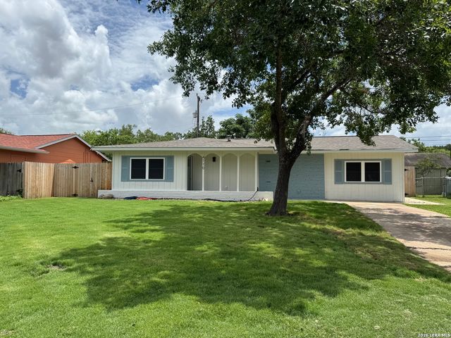 4110 HUNTERS GLN, San Antonio, TX 78218