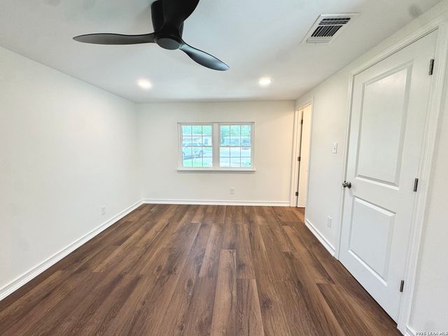 4110 HUNTERS GLN, San Antonio, TX 78218