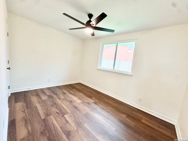 4110 HUNTERS GLN, San Antonio, TX 78218