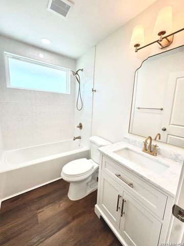 4110 HUNTERS GLN, San Antonio, TX 78218