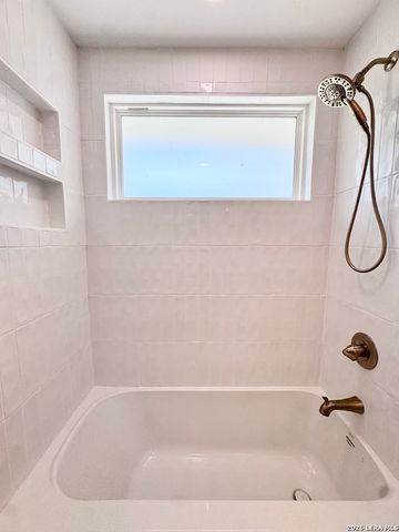 4110 HUNTERS GLN, San Antonio, TX 78218