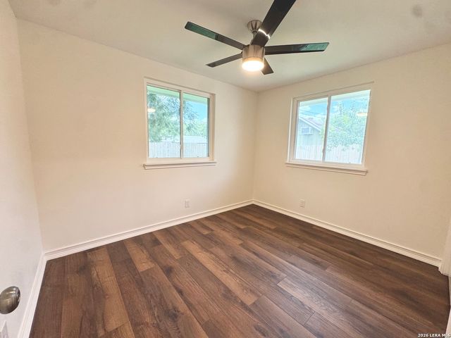4110 HUNTERS GLN, San Antonio, TX 78218