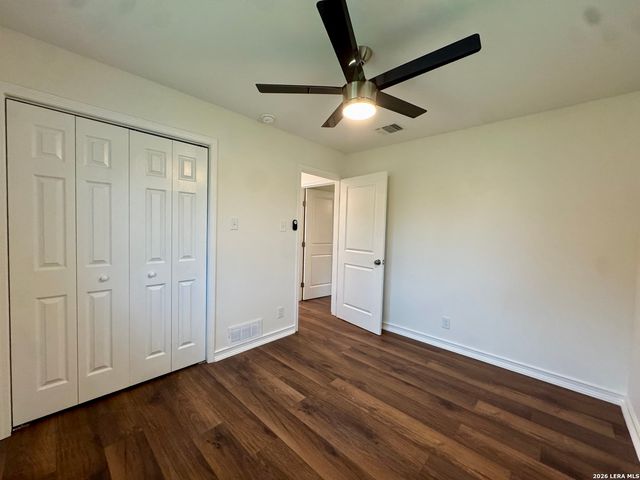 4110 HUNTERS GLN, San Antonio, TX 78218