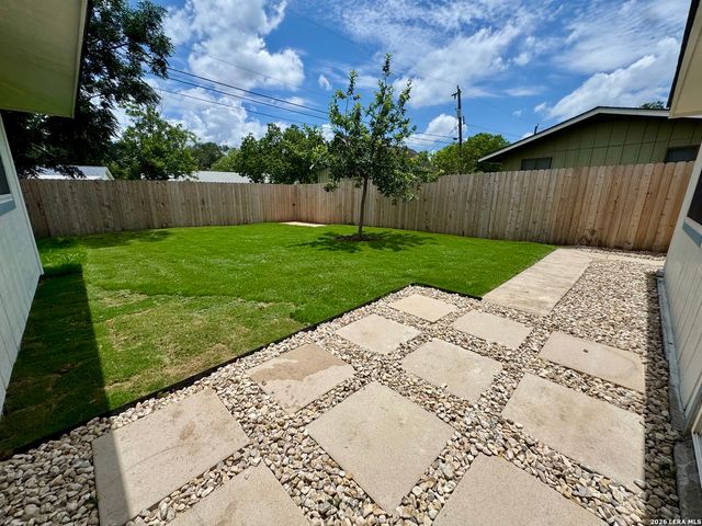4110 HUNTERS GLN, San Antonio, TX 78218