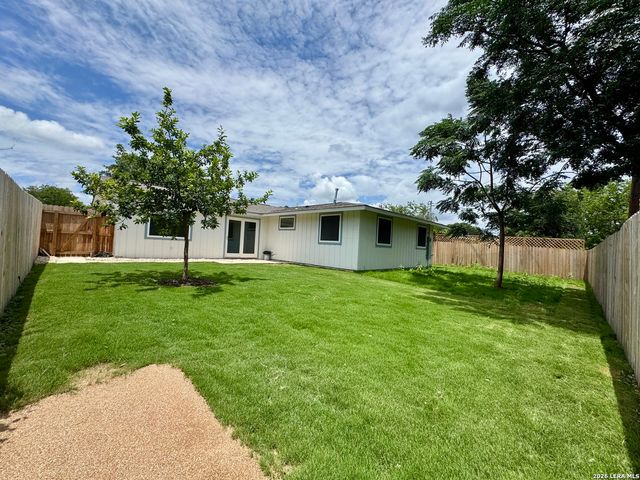 4110 HUNTERS GLN, San Antonio, TX 78218